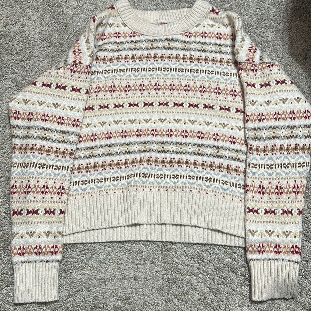 American Eagle Women’s Sweater